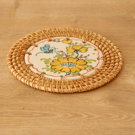 Rattan Çerçeveli 14 cm. Sarı Çiçek Mavi Kelebek Desenli Dekoratif Obje