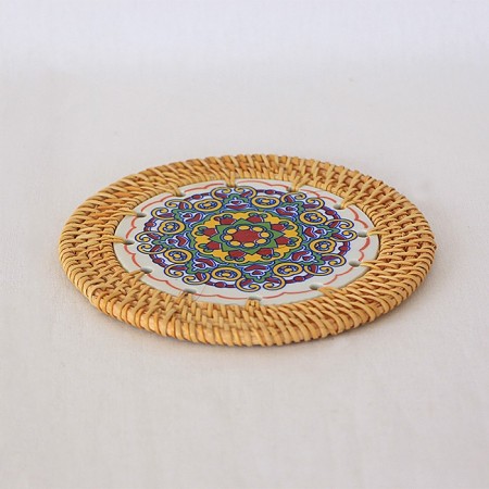 Rattan Çerçeveli 14 cm. Mandala Motifli Ortası Sarı Renkli Dekoratif Obje